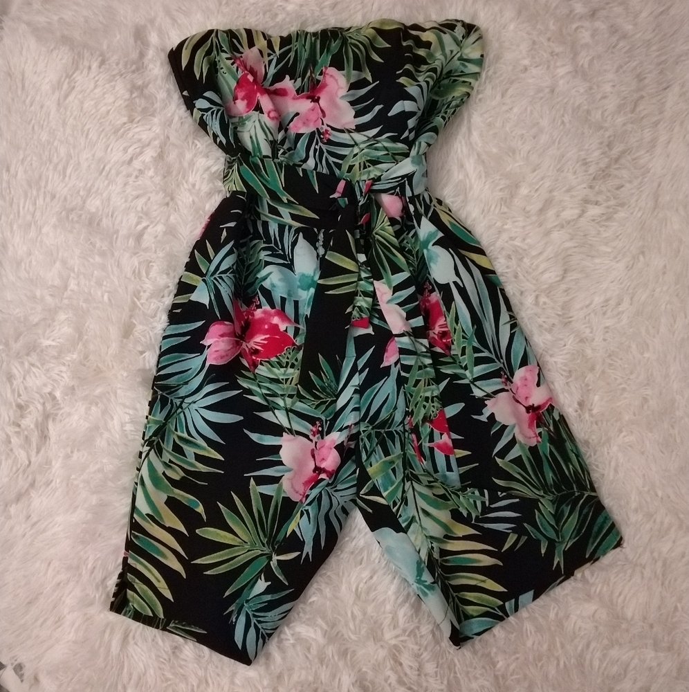 🔥3/$70 NY&Co. Tropical Women's Jumpsuit